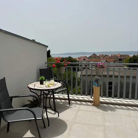 Bee House - Brand New 100 M From Sea Lägenhet Kaštela