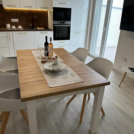 Bee House - Brand New 100 M From Sea *