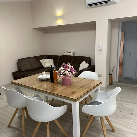 Bee House - Brand New 100 M From Sea Apartament *